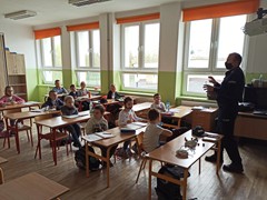 SPOTKANIE Z POLICJANTEM KLAS 1. 7V2021 (1)